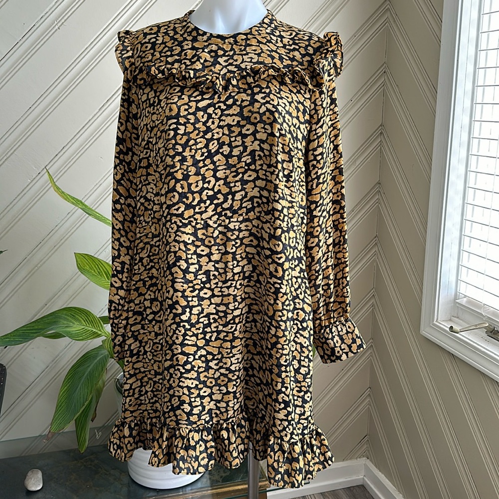 Who Wear What Flutter Cheetah Print Size XL